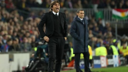 1xbet网址- 弗赖堡主帅获最佳教练，战术创新成行业标杆  