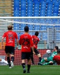  拉齐奥三球完胜蒙扎，因莫比莱传射建功状态火热