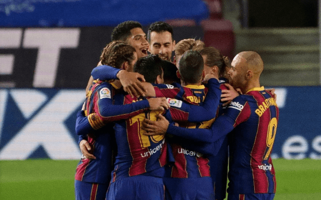  狼堡队长领袖气质彰显带领球队走出低谷