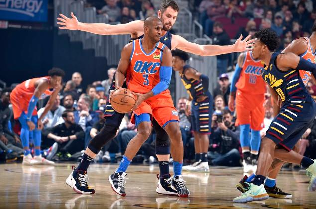  利沃诺主场灯光故障导致比赛中断，引球迷不满  